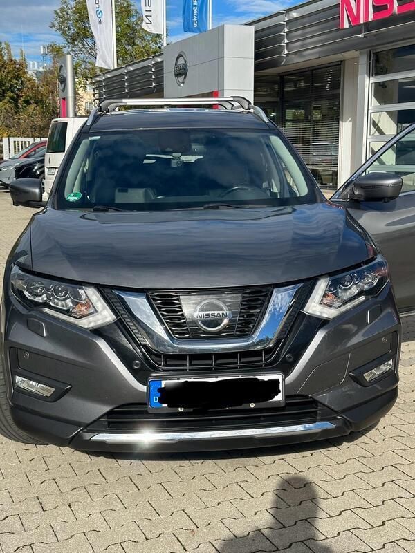 Grau Gebraucht 2019 Nissan X-Trail Tekna SUV | 17.250 € (Fairer Preis) - Bild 1/4