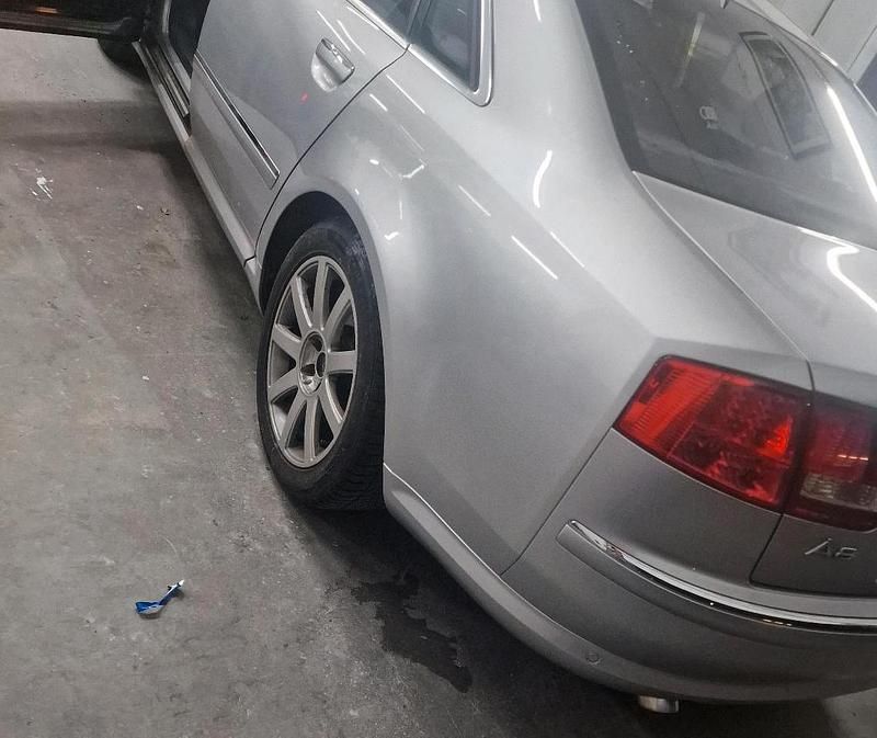 Gebraucht Audi A8 326 PS (239 kW) 2007 Silber Limousine