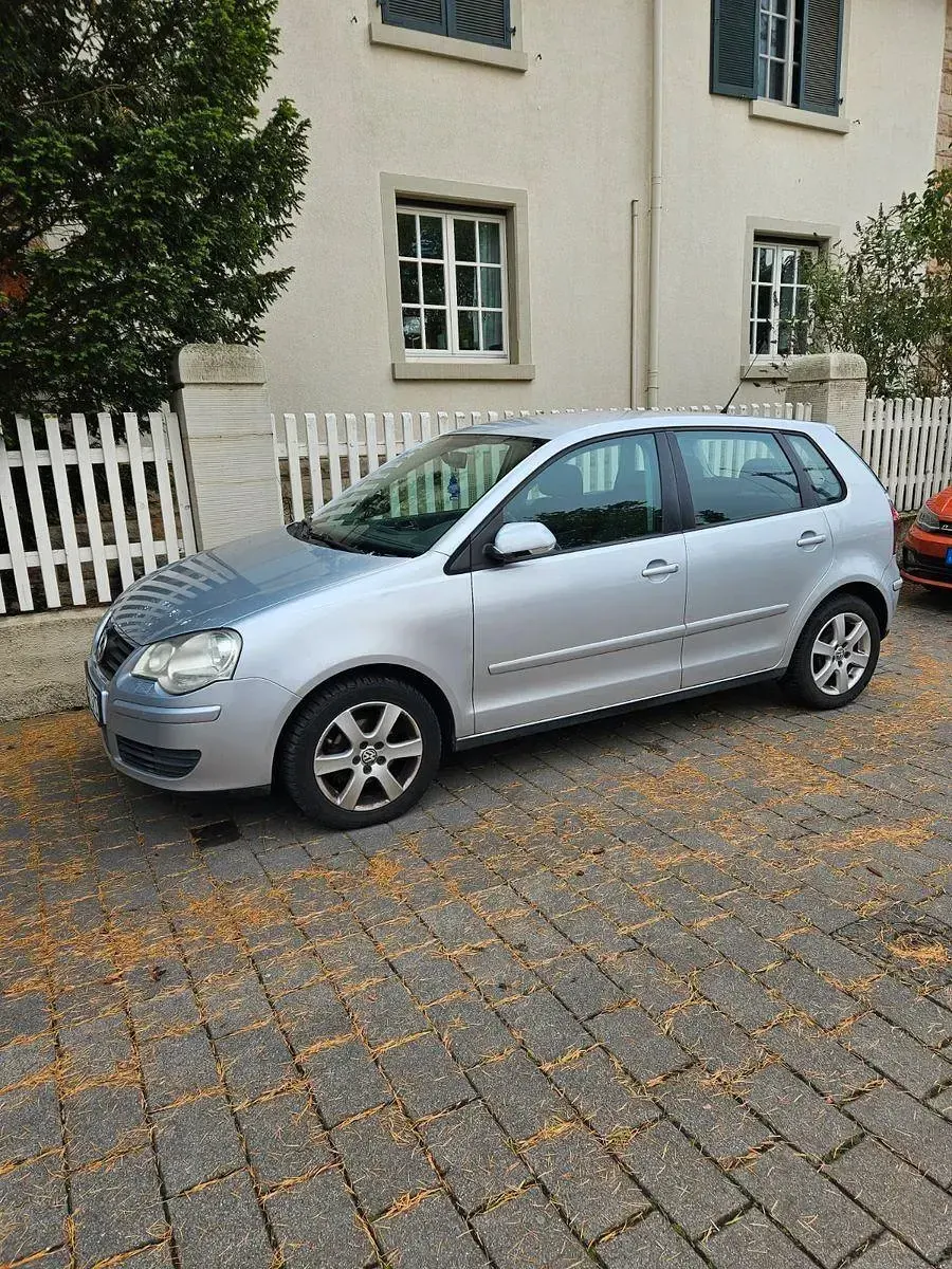 Gebraucht VW Polo 64 PS (47 kW) 2007 Silber Kleinwagen