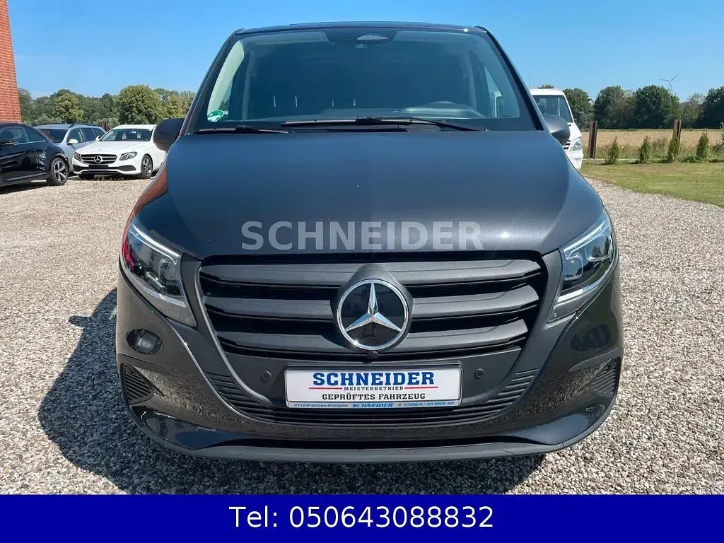 Gebraucht Mercedes Vito 163 PS (119 kW) 2025 Schwarz Van