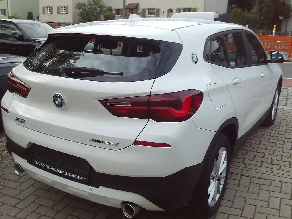 Używany BMW X2 Advantage 231 KM (169 kW) 2023 Biały SUV