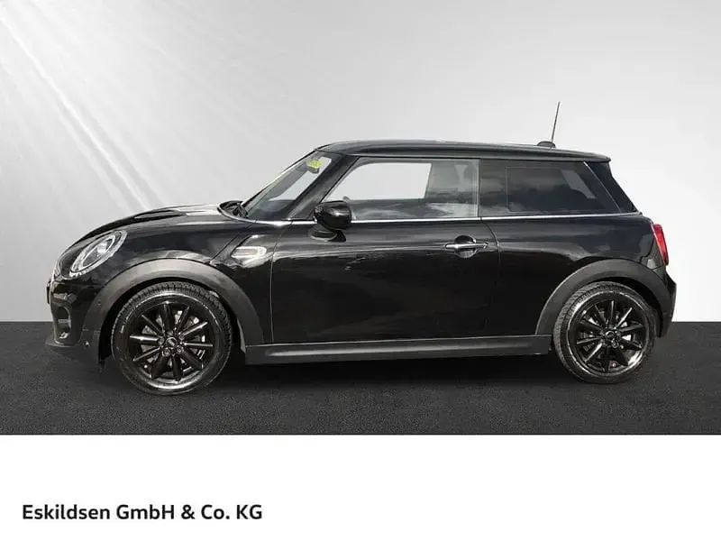 Gebraucht Mini Cooper Pepper 136 PS (100 kW) 2019 Schwarz Kleinwagen