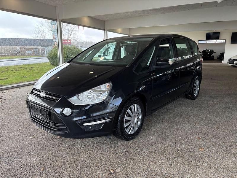 Gebraucht Ford S-MAX S 163 PS (119 kW) 2014 Schwarz Van / Kleinbus