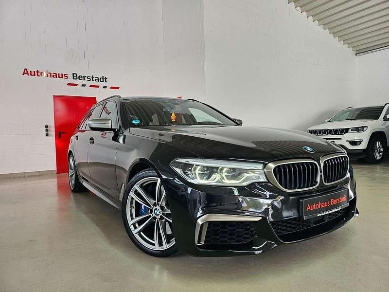 Saphirschwarz Gebraucht 2018 BMW 550 Kombi | 26.999 € (Guter Preis) - Bild 1/4