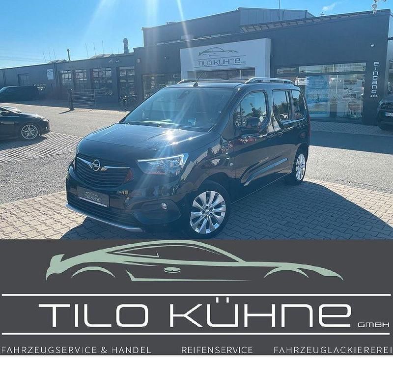 Schwarz Gebraucht 2018 Opel Combo Life Innovation Van / Kleinbus | 15.990 € (Fairer Preis) - Bild 1/4