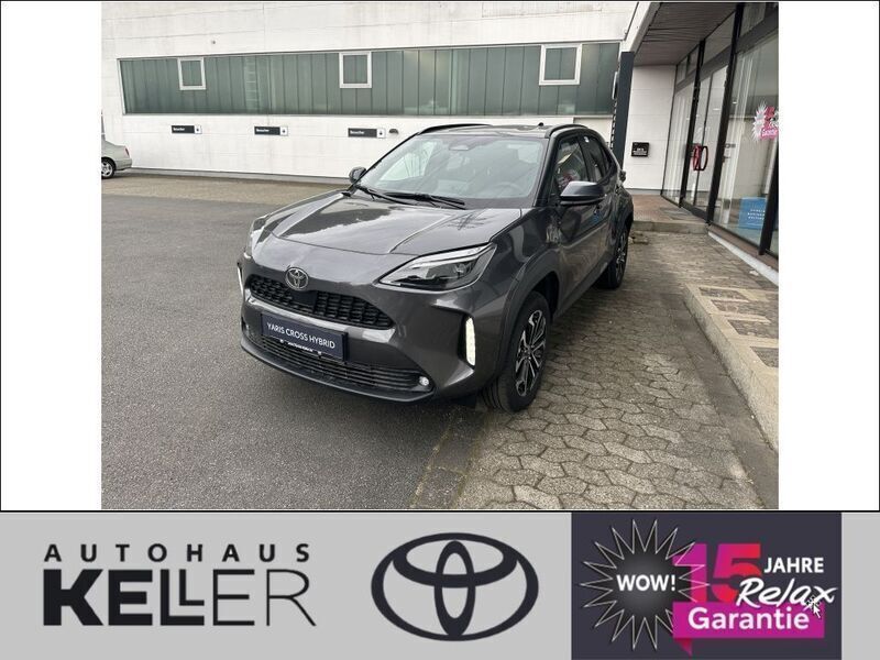 Grau Neu 2024 Toyota Yaris Cross Team SUV | 30.990 € (Fairer Preis) - Bild 1/4