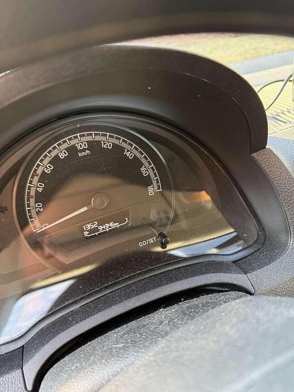 Gebraucht Skoda Citigo Active 60 PS (44 kW) 2018 Weiß Kleinwagen