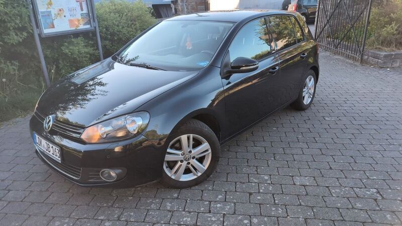 Schwarz Gebraucht 2011 VW Golf VI Style Limousine | 6.699 € (Teuer) - Bild 1/4