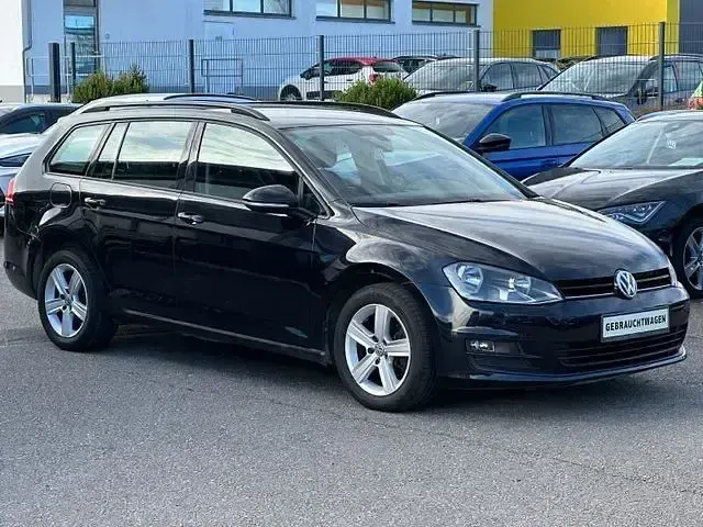 Gebraucht VW Golf VII Comfortline 150 PS (110 kW) 2014 Deep black perleffekt (metallic) Kombi