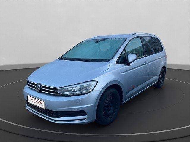 Gebraucht VW Touran Move 150 PS (110 kW) 2024 Silber Van / Kleinbus