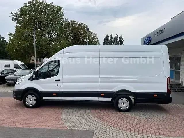 Gebraucht Ford Transit Trend 131 PS (96 kW) 2025 Weiß Van