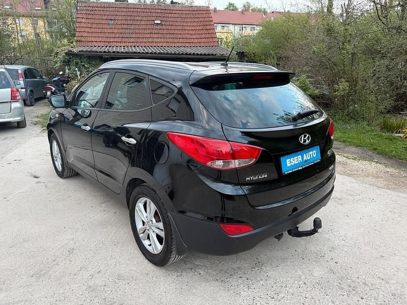 Używany Hyundai ix35 136 KM (100 kW) 2012 Czarny SUV