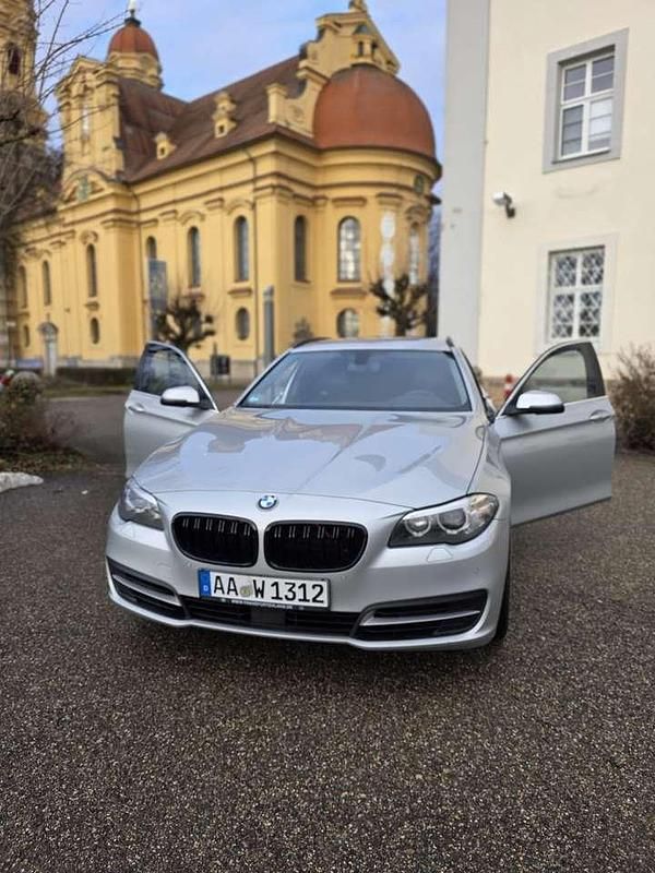 Gebraucht BMW 525 Luxury Line 218 PS (160 kW) 2016 Silber Kombi