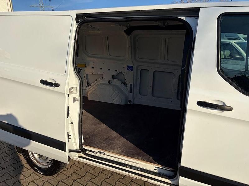 Gebraucht Ford Transit Custom 101 PS (74 kW) 2016 Weiß Van / Kleinbus