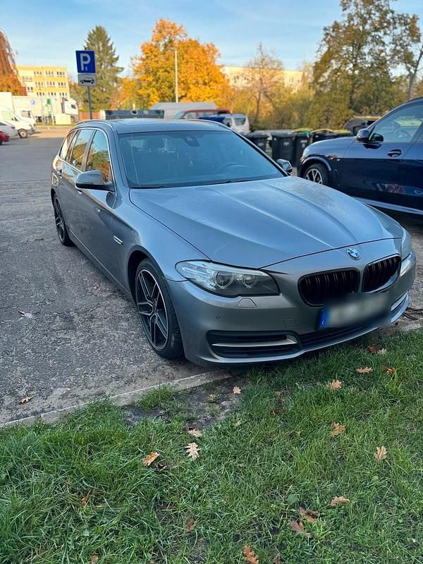 Silber Gebraucht 2015 BMW 530 Kombi | 13.950 € (Superpreis) - Bild 1/4