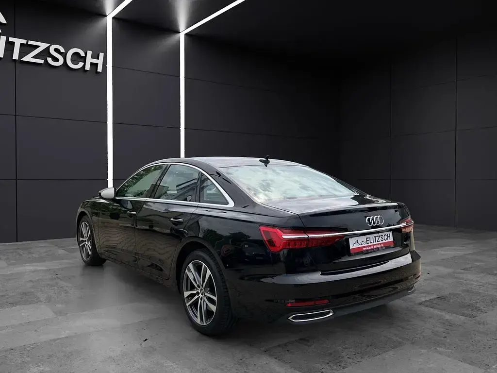 Second-hand Audi A6 Ambiente 286 CP (210 kW) 2022 Negru Berlinǎ
