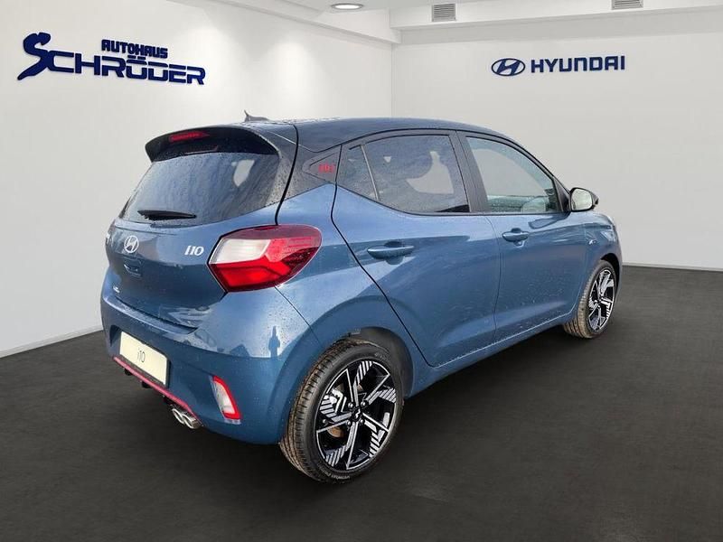 Neu Hyundai i10 N Line 90 PS (66 kW) 2025 Vibrant blue/ phantom black / mi Kleinwagen