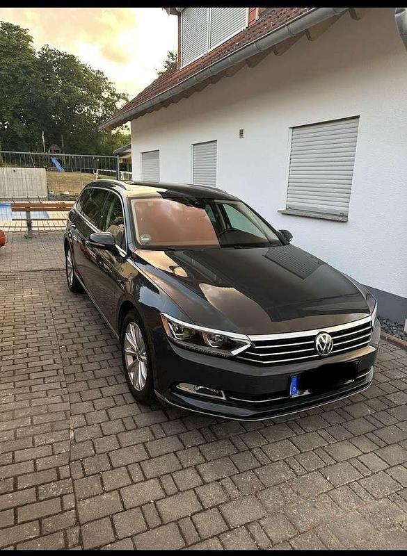 Gebraucht VW Passat Highline 190 PS (139 kW) 2019 Grau Kombi