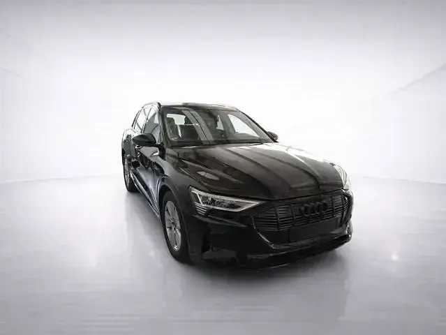 Używany Audi e-tron Advanced Plus 300 kW (408 KM) 2023 Czarny SUV