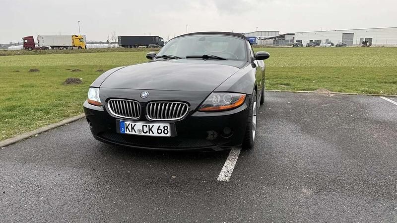 Gebraucht BMW Z4 150 PS (110 kW) 2005 Schwarz Cabrio