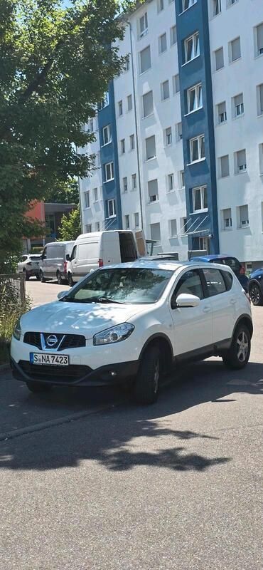 Weiß Gebraucht 2013 Nissan Qashqai SUV | 6.899 € (Fairer Preis) - Bild 1/4