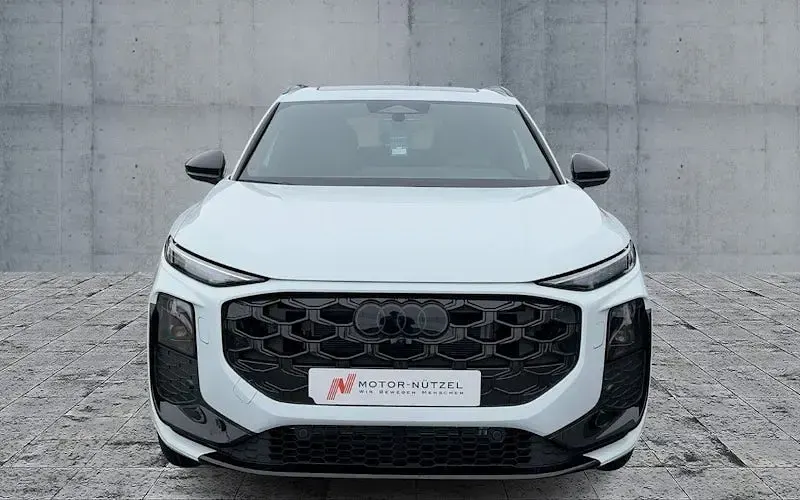 Gebraucht Audi Q3 Advanced 272 PS (200 kW) 2026 Weiß SUV