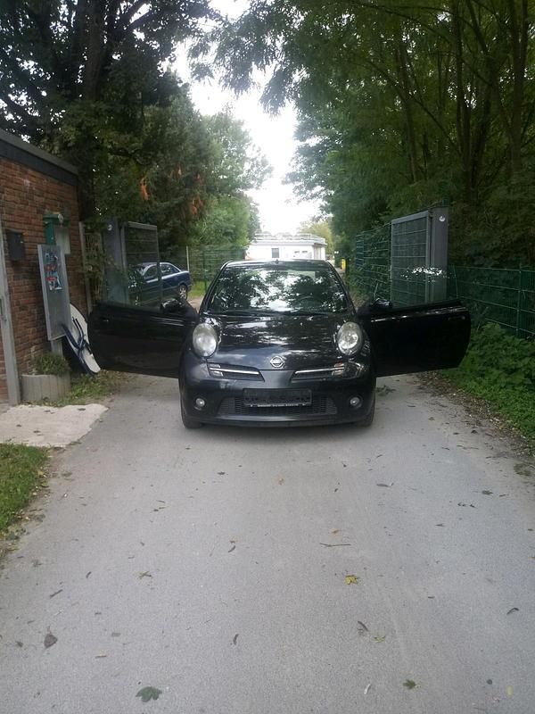 Schwarz Gebraucht 2005 Nissan Micra Kleinwagen | 2.350 € (Fairer Preis) - Bild 1/4