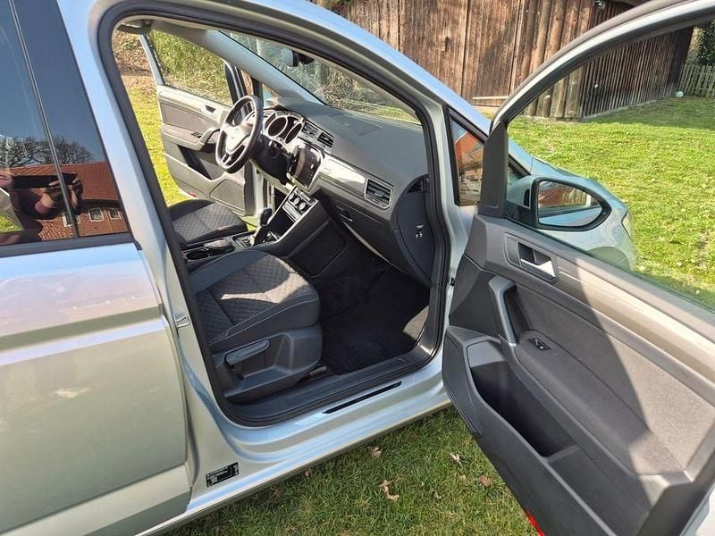 Gebraucht VW Touran Join 116 PS (85 kW) 2019 Silber Van / Kleinbus