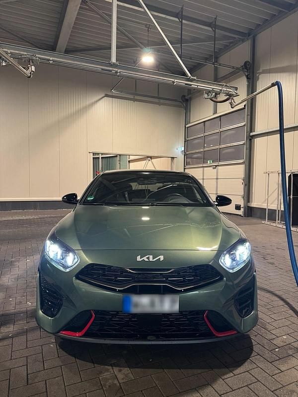Gebraucht Kia ProCeed GT 204 PS (150 kW) 2024 Grün Kombi