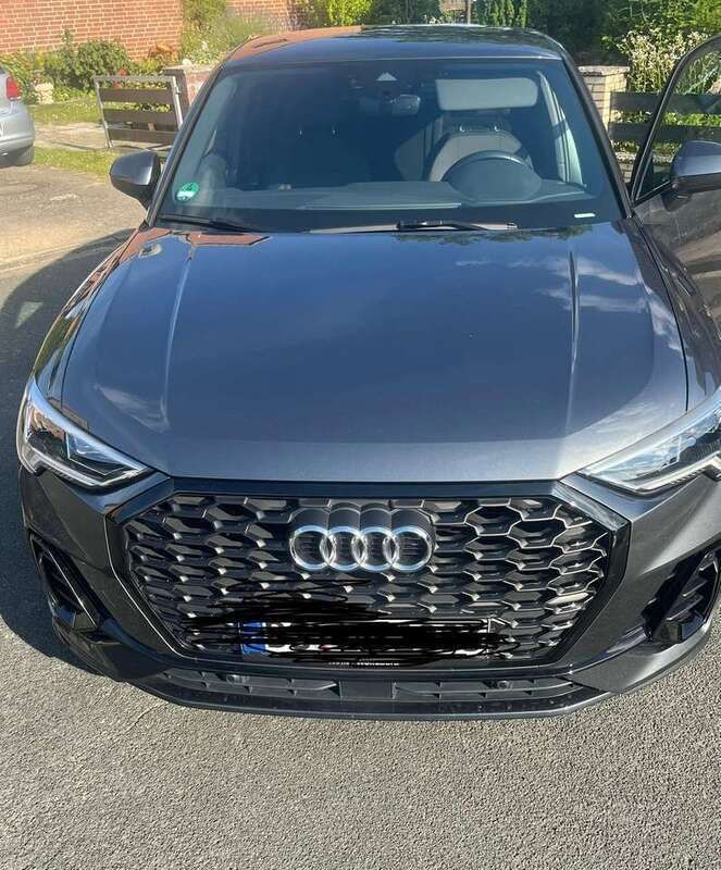 Grau Gebraucht 2021 Audi Q3 Sportback SUV | 28.900 € (Guter Preis) - Bild 1/4