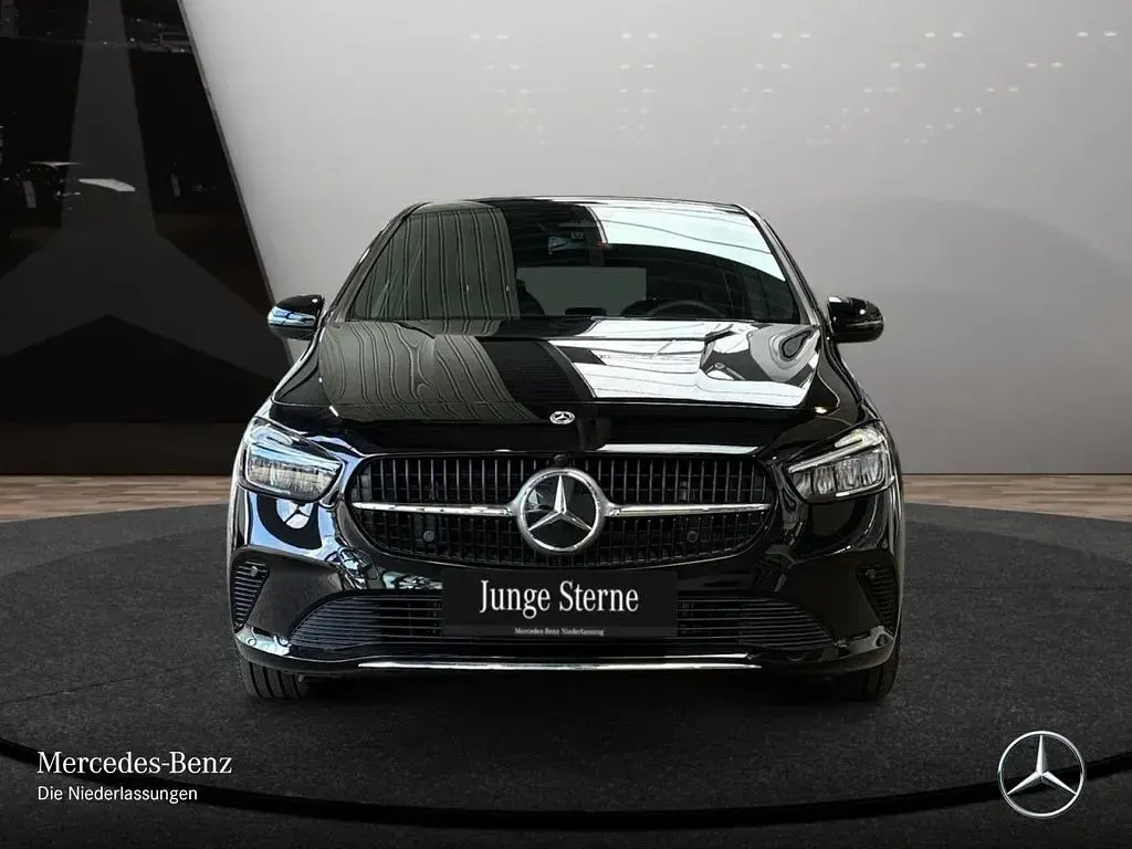 Gebraucht Mercedes B220 Progressive 190 PS (139 kW) 2025 Schwarz Kleinwagen