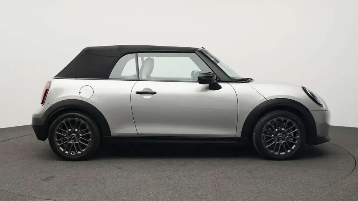 Gebraucht Mini Cooper S Cabriolet Favoured 204 PS (150 kW) 2025 Grau Cabrio