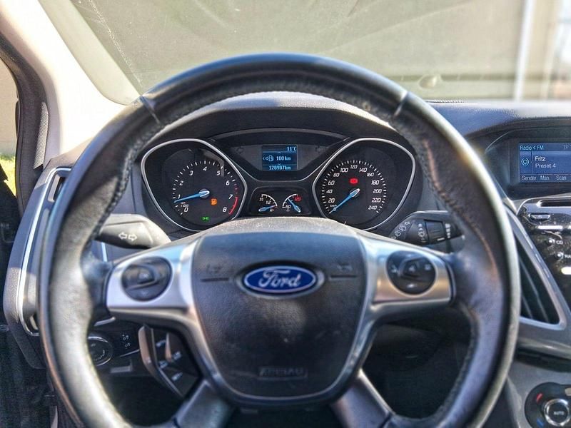 Gebraucht Ford Focus Titanium 125 PS (91 kW) 2013 Braun Kombi