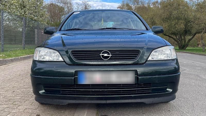 Gebraucht Opel Astra Selection 84 PS (61 kW) 2001 Grün Limousine