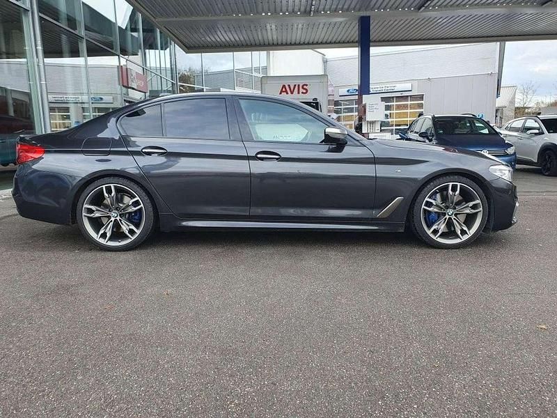 Gebraucht BMW M550 462 PS (339 kW) 2017 Sophistograu brillanteffekt me Limousine