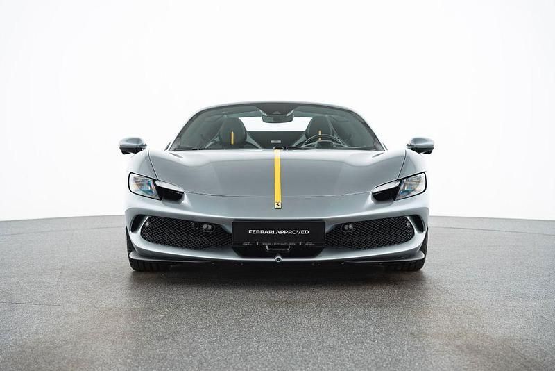 Gebraucht Ferrari 296 663 PS (487 kW) 2024 Grau Cabrio