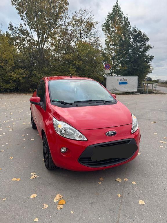 Rot Gebraucht 2014 Ford Ka Titanium Kleinwagen | 4.666 € (Fairer Preis) - Bild 1/4