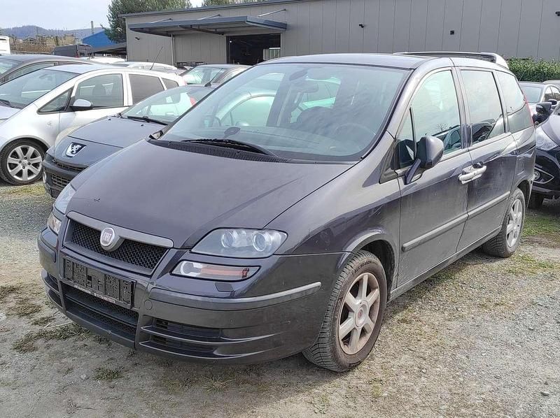 Gebraucht Fiat Ulysse 170 PS (125 kW) 2010 Grau/aster/bernini Van / Kleinbus