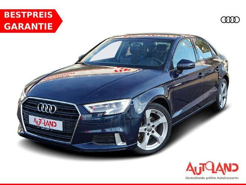 Gebraucht Audi A3 Sport 116 PS (85 kW) 2018 Blau Limousine