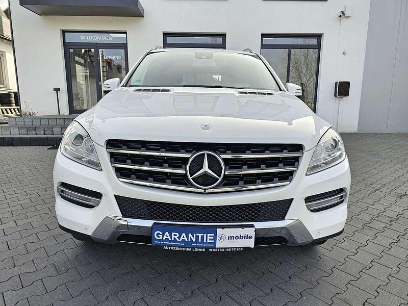 Gebraucht Mercedes ML250 204 PS (150 kW) 2014 Weiß SUV