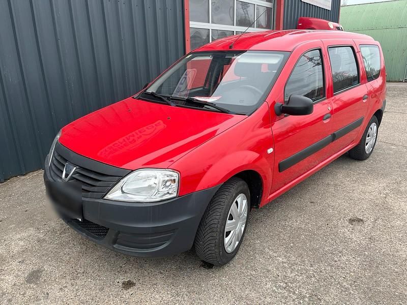 Second-hand Dacia Logan 62 CP (45 kW) 2012 Roșu Break