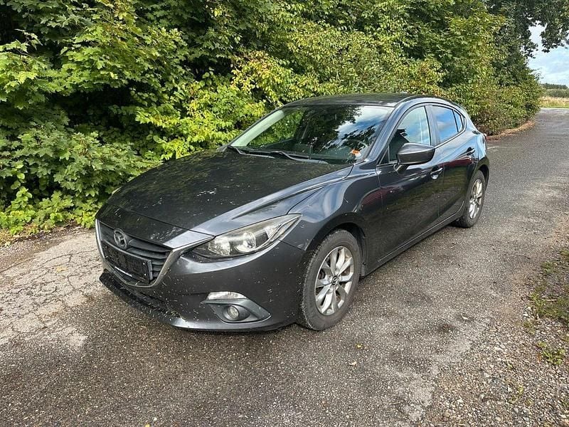 Grau Gebraucht 2014 Mazda 3 Center-Line Limousine | 4.200 € (Superpreis) - Bild 1/4