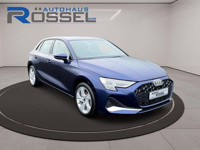 Ny Audi A3 Advanced 150 HK (110 kW) 2026 Blå Sedan