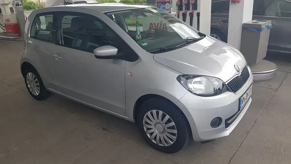 Używany Skoda Citigo Elegance 60 KM (44 kW) 2012 Srebrny Hatchback