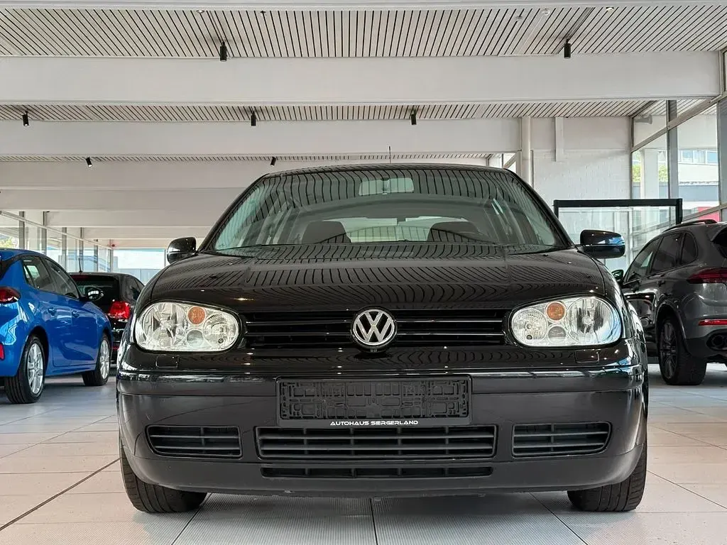 Gebraucht VW Golf IV Highline 116 PS (85 kW) 2003 Schwarz Limousine