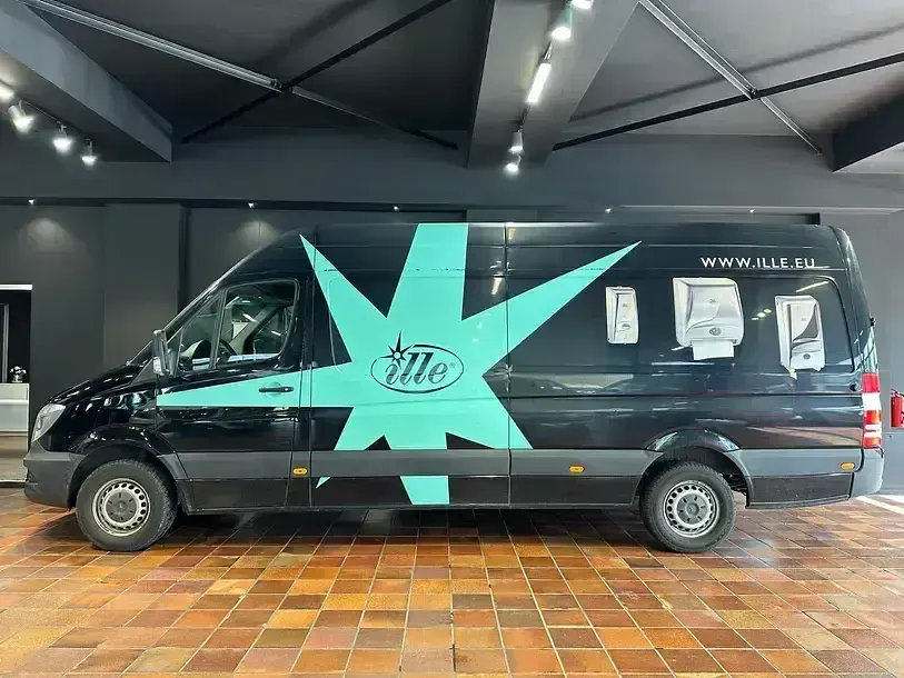 Second-hand Mercedes Sprinter 163 CP (119 kW) 2018 Negru Van
