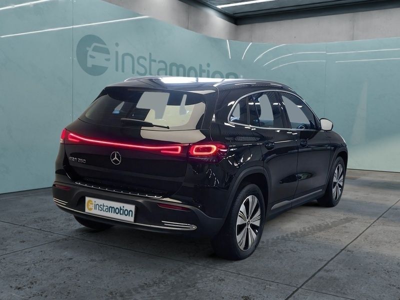 Gebraucht Mercedes EQA250 Business 139 kW (190 PS) 2022 Schwarz SUV