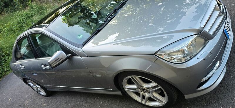 Silber Gebraucht 2011 Mercedes C250 Limousine | 10.000 € (Fairer Preis) - Bild 1/4