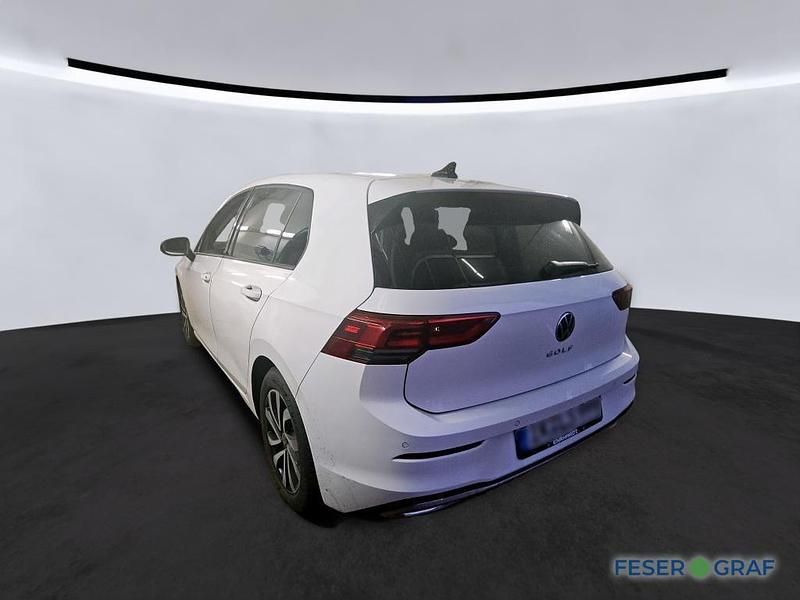 Gebraucht VW Golf VIII Active 150 PS (110 kW) 2023 Pure white Limousine