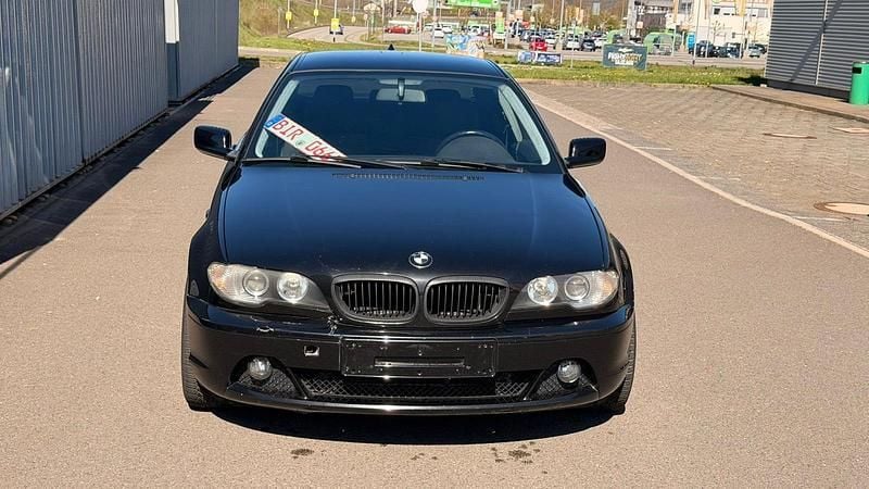 Second-hand BMW 318 143 CP (105 kW) 2004 Negru Coupe
